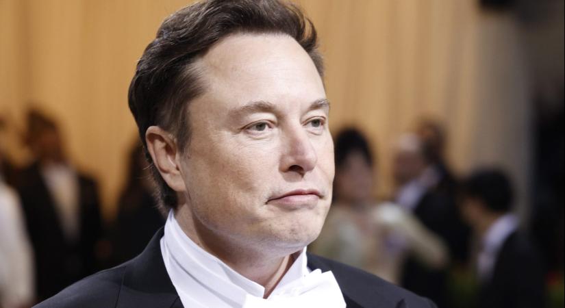 Tömeges elbocsátásokba kezd Elon Musk a fenyegető recesszió miatt