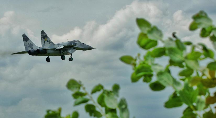 Ukrajna légicsapást mért a Kígyó-szigetre, jelentős veszteséget okozva az orosz erőknek