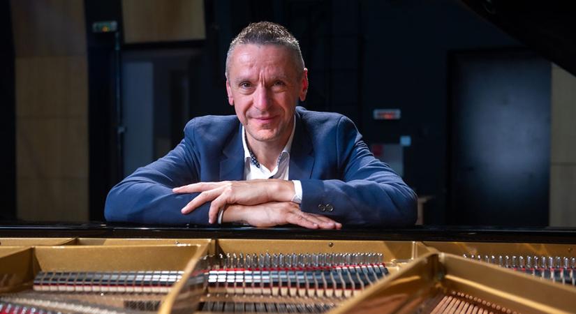 „A jazz igazságos műfaj: ha nem szól jól a zenéd, megbuksz” – Interjú Sárik Péterrel
