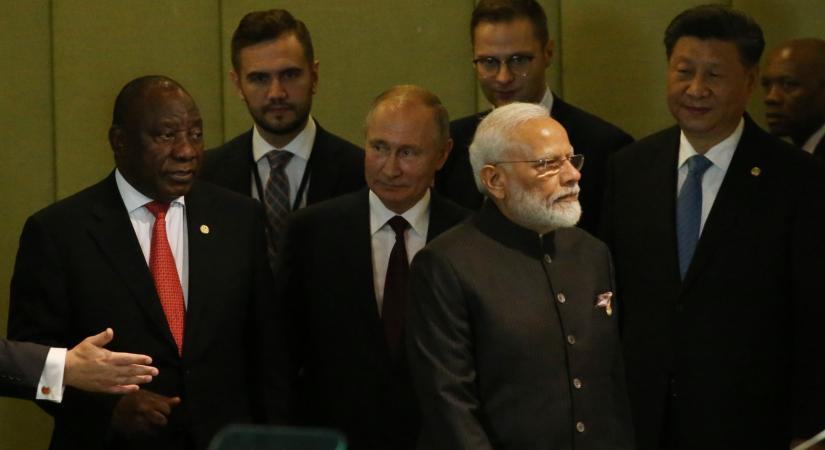 Putyin Kínával és Indiával kezdett még jobban szövetkezni, hogy pótolja a nyugati szankciók miatti piacvesztést
