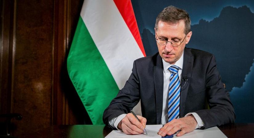 Nemzetközi elismerésben részesült a magyar adósságkezelés