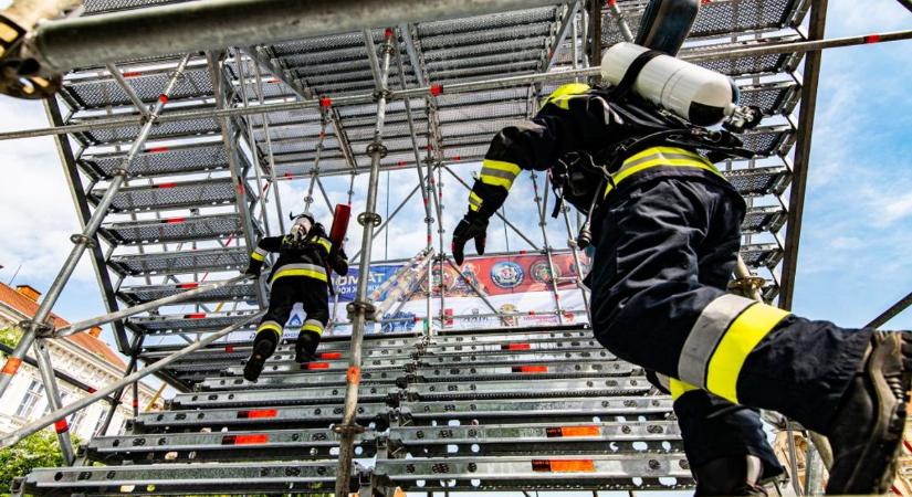Bátaszéki siker a tűzoltók nemzetközi versenyén