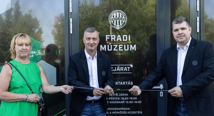Jeles történelmi napon nyílt meg újra a felújított Fradi Múzeum