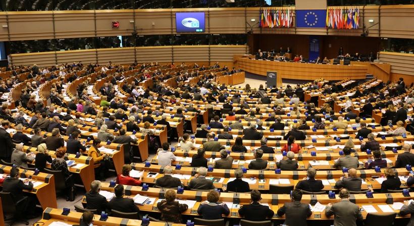Haladéktalanul tagjelölti státuszt kér az EP Ukrajnának és Moldovának