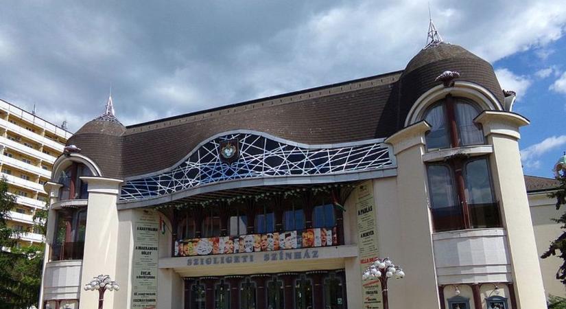 Szeptember elején megnyitja kapuit a felújított Szolnoki Szigligeti Színház