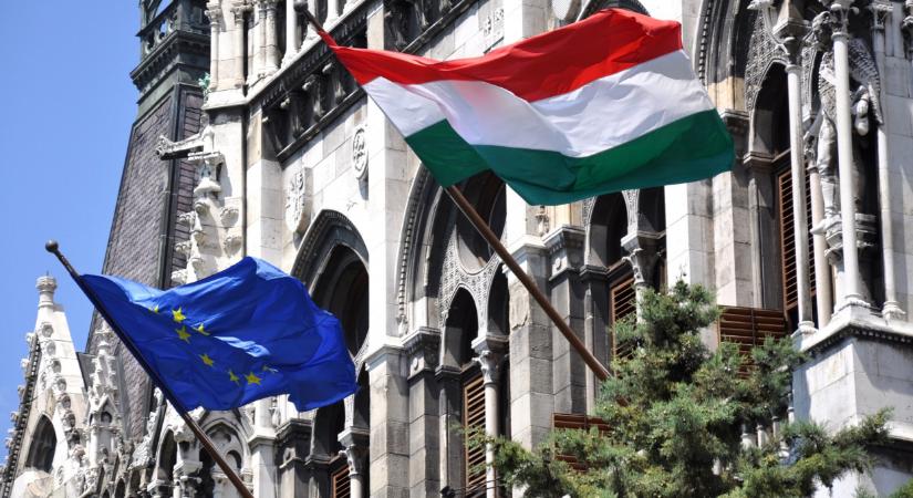 Magyarország idő előtt törlesztette adósságát: rengeteg devizakötvény vett az állam