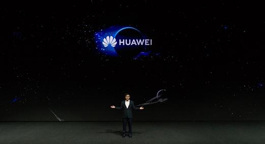 Egy rakás új készüléket mutatott be a Huawei Isztambulban, több Magyarországra is érkezik