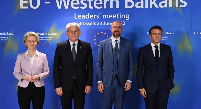 Hivatalosan is az Európai Unió tagjelöltje lett Ukrajna és Moldova