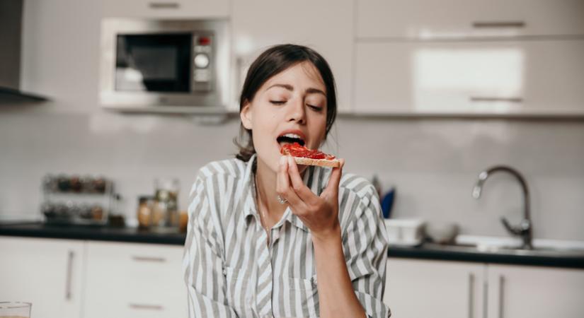 5 étel, amit ne egyél reggelire, ha a fogyás a célod: ártanak az egészségnek, és szabotálják a diétát