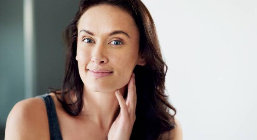 5 gyakorlat, ami segít, hogy vékony és fiatal maradjon az arcod - Így tornázd le az arcról az éveket