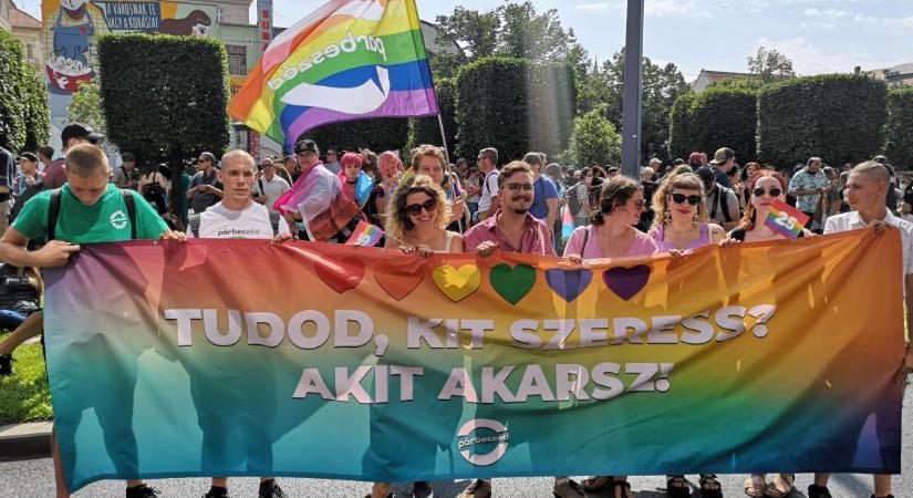 A Párbeszéd arra kéri Novák Katalint, hogy vegyen részt a Budapest Pride-on