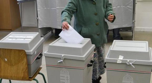 Az elégetett romániai szavazatok miatt törvényt módosíthatnak?
