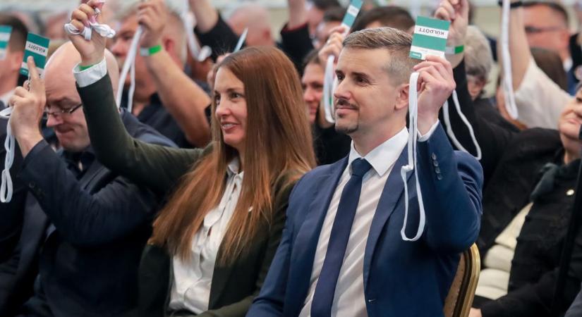 A Jobbik etikai bizottsága elutasította Jakab Péter beadványát Potocskáné ellen