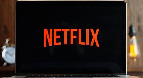 Olcsóbb, reklámfinanszírozott előfizetést vezet be a Netflix