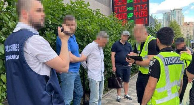 Illegálisan szállított külföldre hamis igazolással fejenként 10 ezer dollárért hadköteleseket egy kijevi férfi