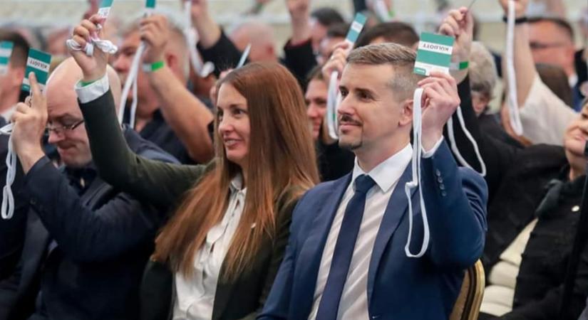 Nem követett el etikai vétséget a Jobbik elnökhelyettese a párt fegyelmi bizottsága szerint