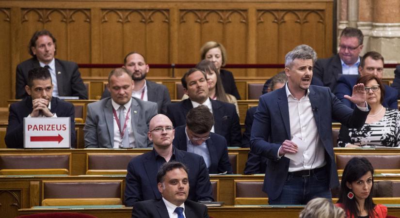 Döntött a Jobbik etikai bizottsága Jakab Péter és Potocskáné ügyében