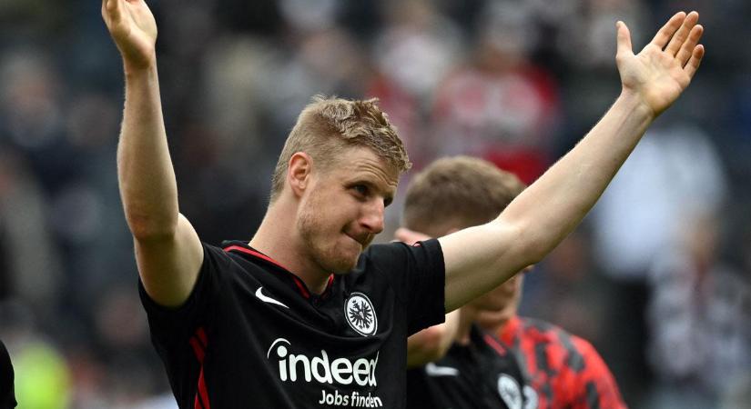 Bundesliga: 29 évesen befejezte az El-győztes csapatkapitánya