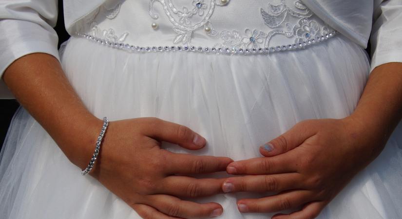 A nyári szünetben emelkedhet a gyermekházasságok száma