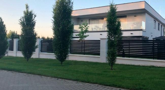 Ilyen házat árulnak Debrecenben 300 millió forintért!