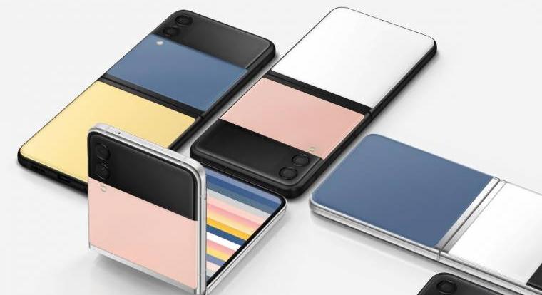Belefullaszthat a színekbe a Samsung Galaxy Z Flip4