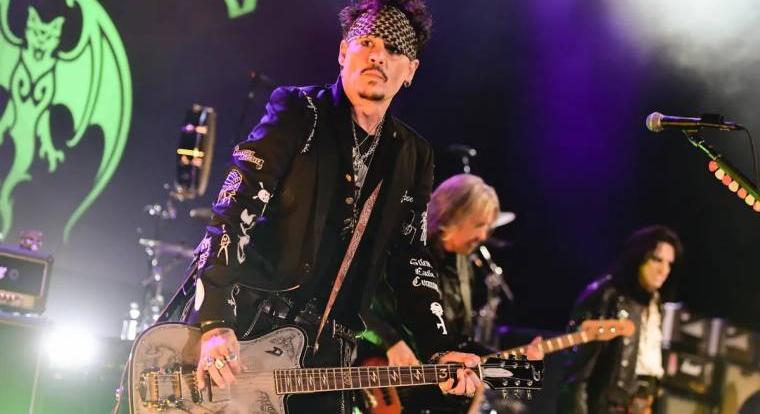 Johnny Depp európai koncertturnéra indult