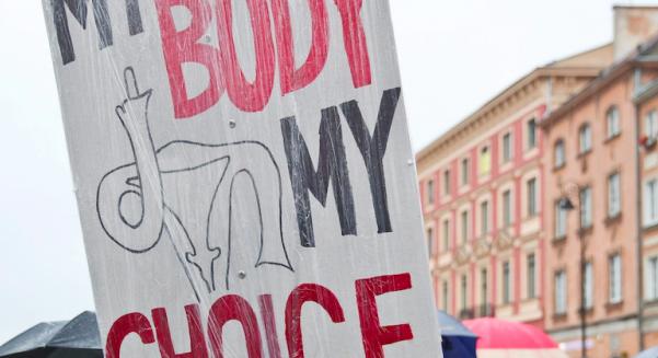 Alkotmányellenesnek minősítették az USA-ban az abortuszhoz való jogot