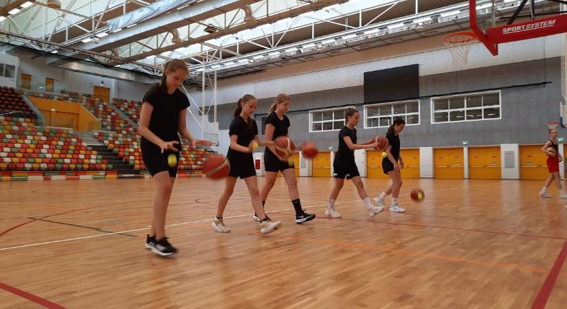 A Kanizsa Arénában táboroznak a fiatal kosárlabdázók