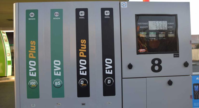 A benzinkutasok azt kérik az autósoktól, spóroljanak az üzemanyaggal