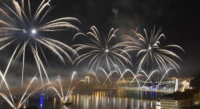 Budapest Európa legnagyobb tűzijátékával készül