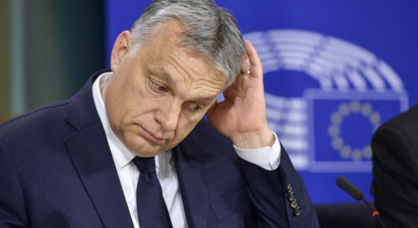 Egy szlovák lap szerint Magyarországon egy új típusú diktatúra jött létre