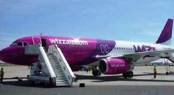 A WizzAir most Párizsban hagyta Budapestre készülő utasait