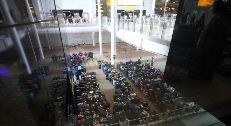 Repülőtéri káosz: a pandémia visszaüt