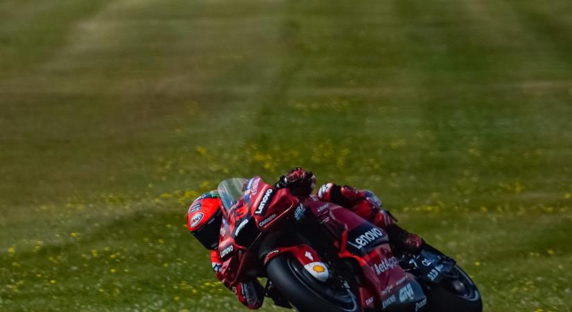 MotoGP: Bagnaia újabb körrekordja és újabb rajtelsősége