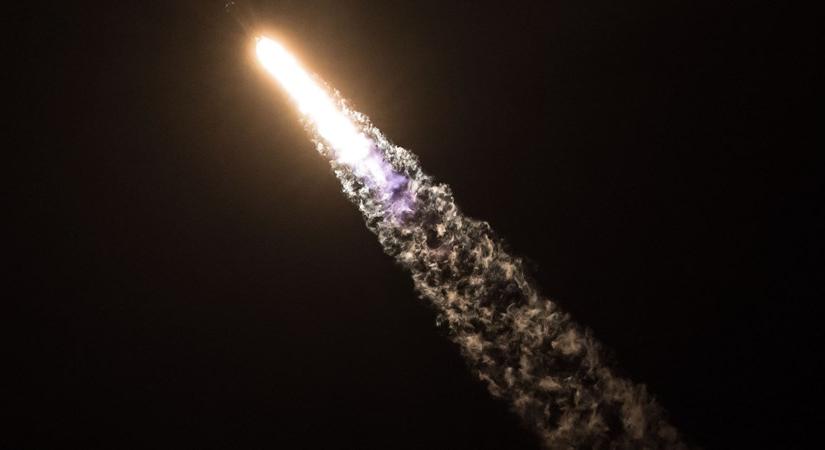 Mozgalmas napok az SpaceX-nél: Néhány óra alatt több kilövést is lezavartak