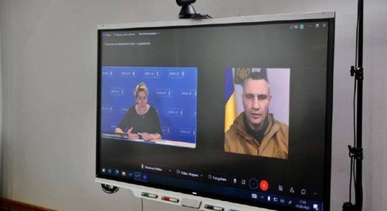Oroszok DeepFake technológiával beszéltek Klitschko nevében a berlini és madridi polgármesterekkel
