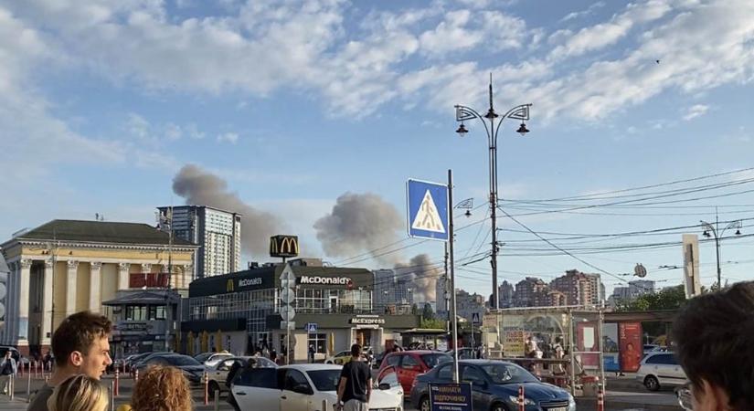 Több robbanás volt vasárnap kora reggel Kijev központi kerületében