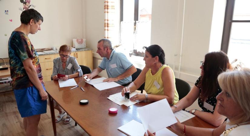Időközi választások Vas megyében: a sárvári 5. számú választókerületben jártunk - fotó, frissítve