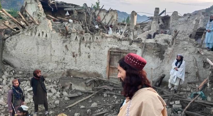 Járvány törhet ki a földrengés túlélői között az afgán egészségügyi tisztviselő szerint