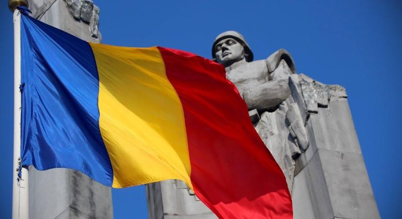 Román védelmi miniszter: A román zászlót semmilyen partikuláris jelkép nem helyettesítheti