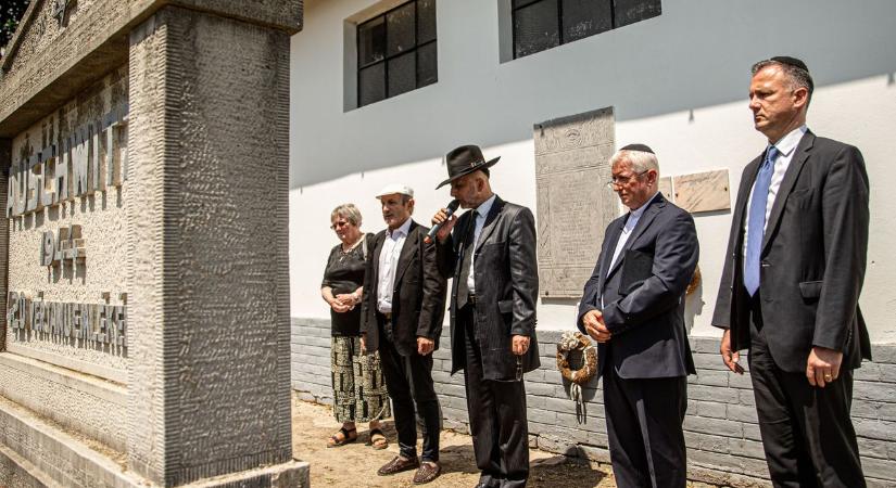 Az elhurcolt zsidóságra emlékeztek Gyulán - galéria