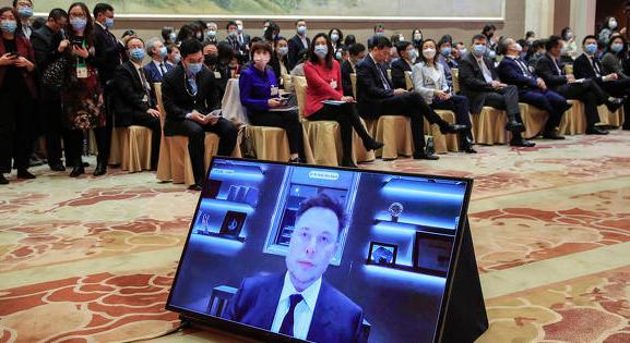 Nagy bajban Elon Musk Kínában - túl sokat látnak a Teslák kamerái?