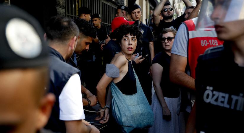 A rendőrség vetett véget az isztambuli Pride-nak