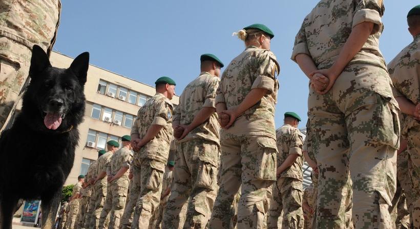 Álhírek és szélsőséges nézetek terjednek a szlovák katonák között