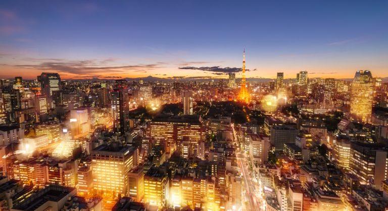 Felszólítottak 37 millió embert Japánban, hogy kapcsolják le ma a villanyt