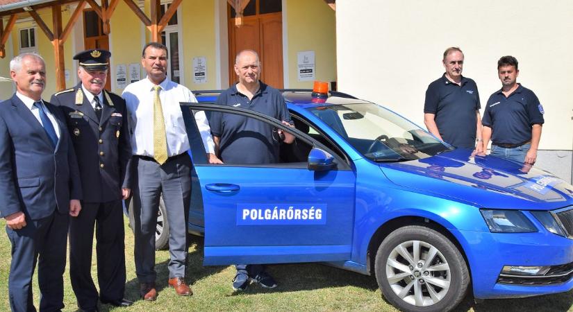 Új személygépkocsit vehetett át a Lenti és Térsége Polgárőr Egyesület