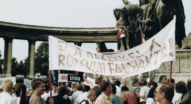 Amikor a Hősök terén szólalt fel a magyar nép Ceaușescu őrült tervezete ellen