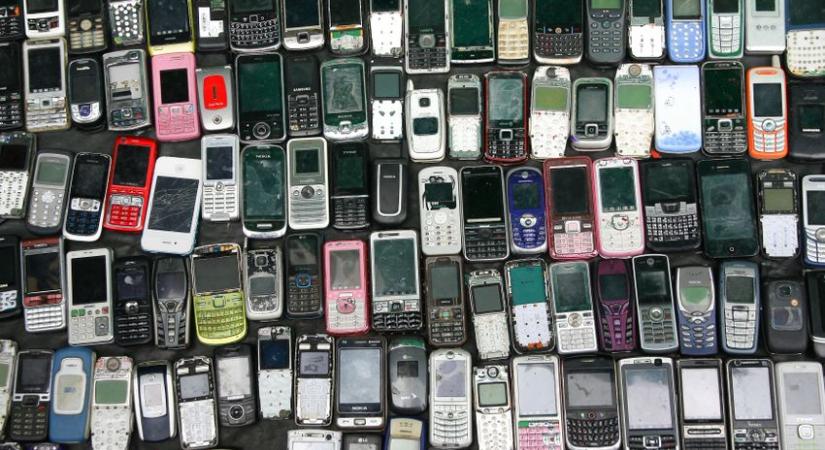 Egymillió, Afrikából származó régi mobiltelefont hasznosítanak újra