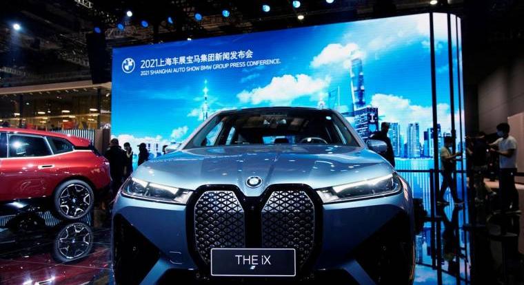 A BMW megkezdi a termelést új, 2,2 milliárd dolláros kínai EV-üzemében