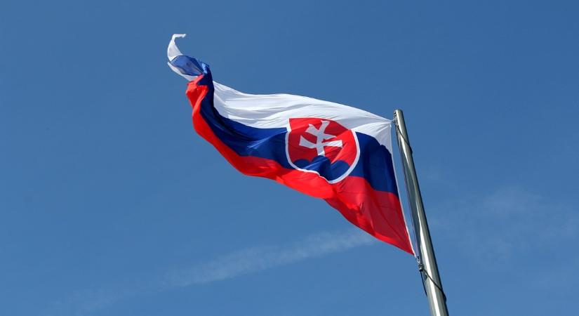 Felmérés: a szlovák lakosság többsége a kormányuk bukását szeretné
